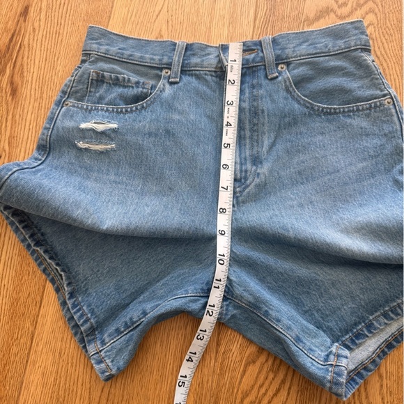 UNIQLO HIGH RISE DENIM SHORTS - 25 - Picture 8 of 11